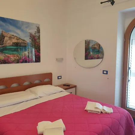 Mareluna Ischia Lägenhetshotell Forio di Ischia