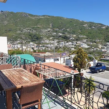 アパートホテル Mareluna Ischia